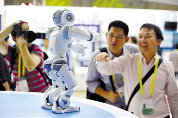 2015年中GQY视讯机器人自有产品可小批量生产