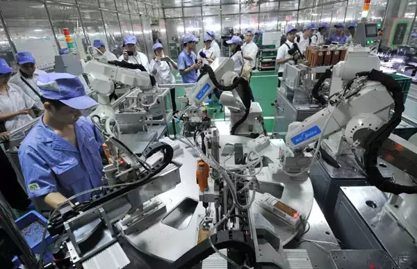 【年终盘点】2015工业机器人十大最热门应用行业