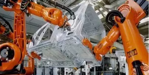 民资“探路”工业机器人产业：广州数控的技术崇拜与市场突围