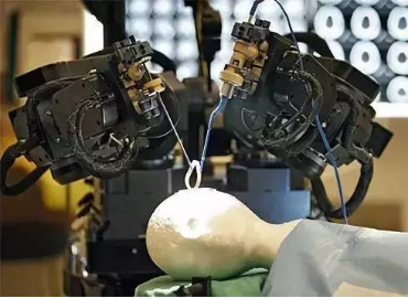 看机器人如何完成人工耳蜗植入手术
