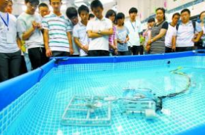 中国科学家设计出柔性遥控机器人，水中游速更快