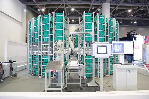 ABB机器人：积极拓展仓储物流机器人应用