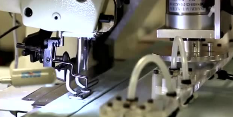 江苏天源服饰厂里的机器人，22秒一件T恤，日产80万件！