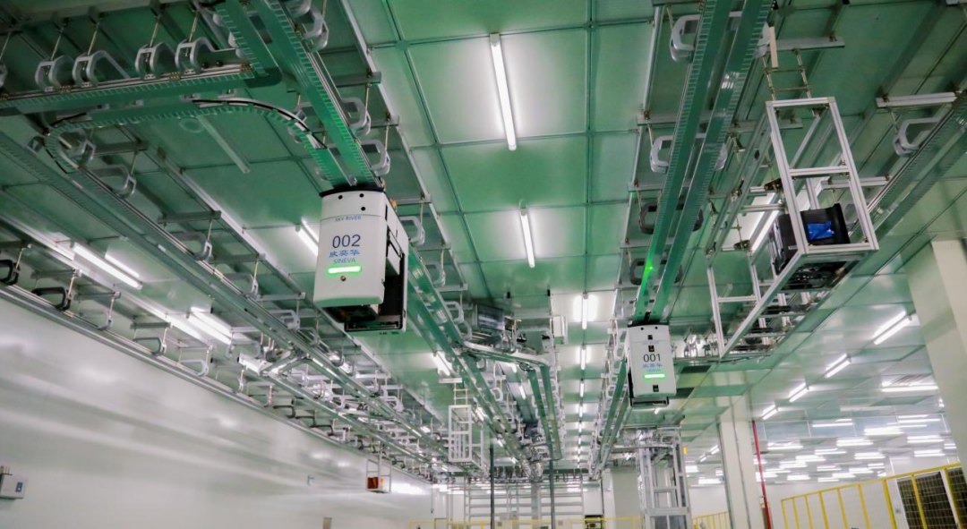 天车系统VS移动机器人-半导体工厂自动化物流系统